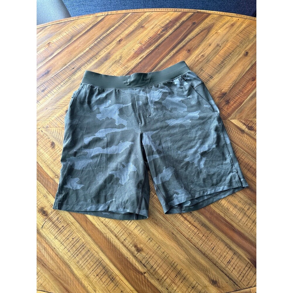 Lululemon T.H.E. Short 9” Linerless Variegated Mesh Camo Max Dark Olive L